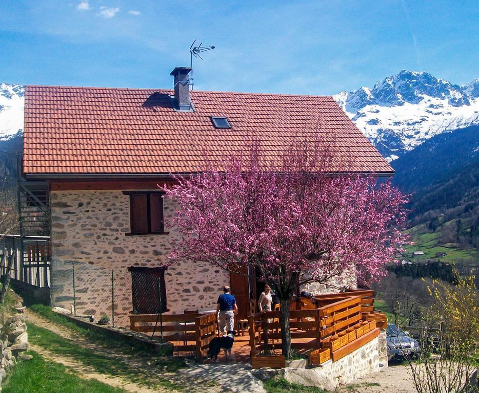 Bed and Breakfast Le Carnival Laval  Екстер'єр фото